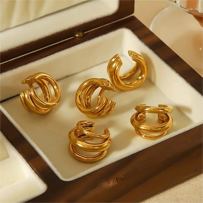 1 piece of creative and fashionable  gold-plated stainless steel shiny geometric ear clip for women for daily wear 
